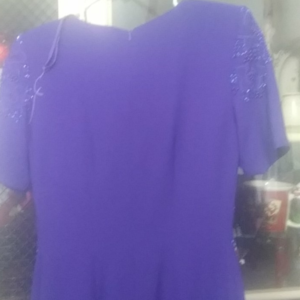 Dress - Picture 4 of 5
